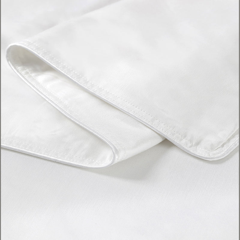 Martha Stewart Light Warmth Silk Comforter