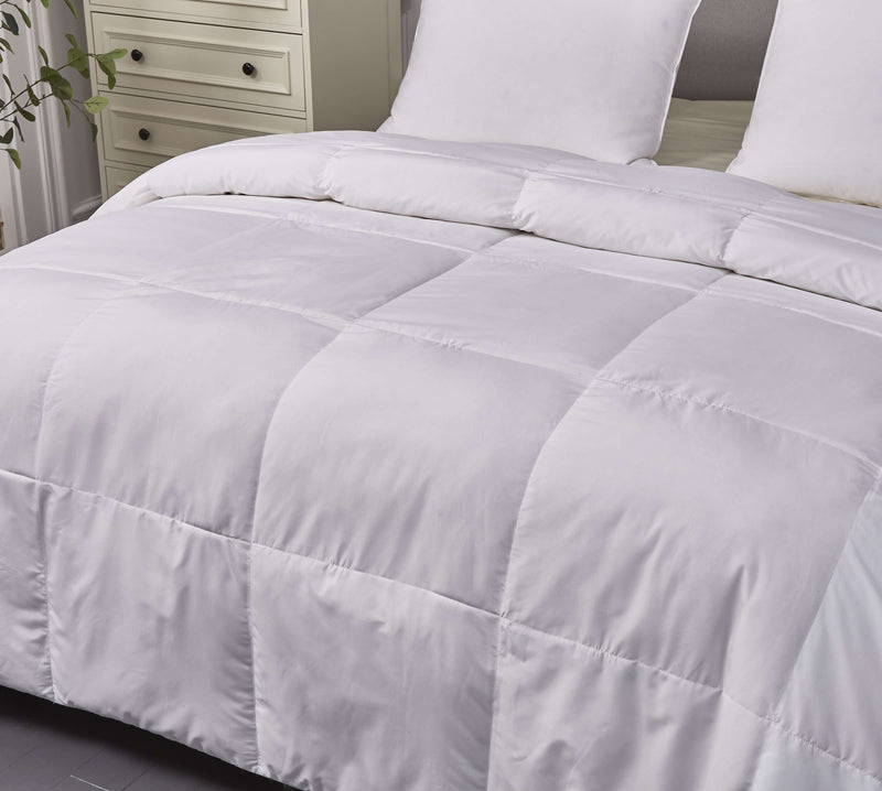 Microfiber Natural Feather Down Fiber Blend Comforter Full-Queen in White color