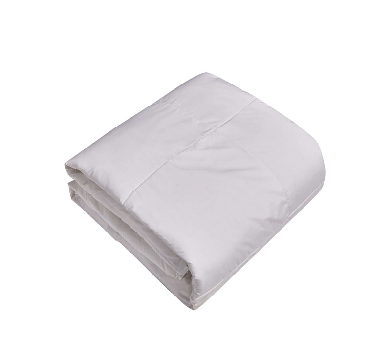 Microfiber Natural Feather and Down Blend Comforter
