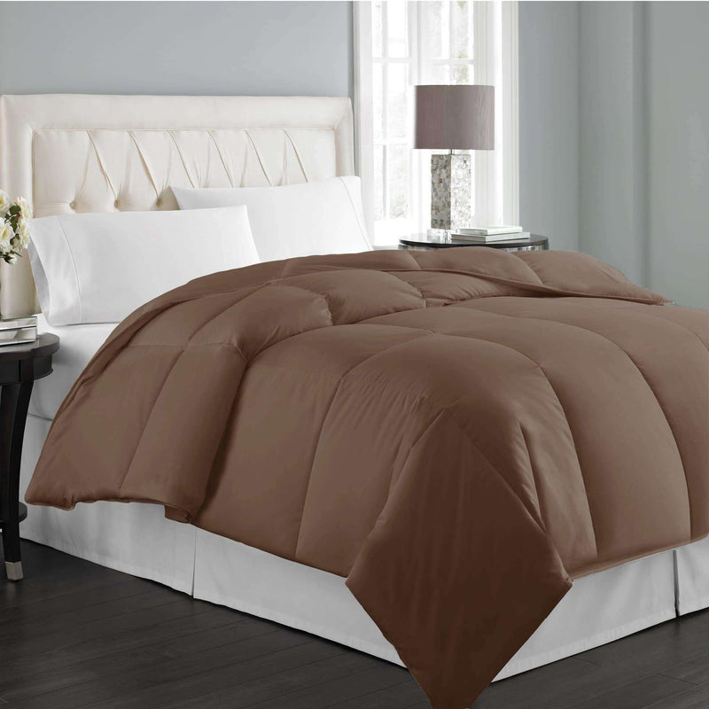 233TC Oversized Hybrid Blend ComforterFull-Queen in Chocolate color