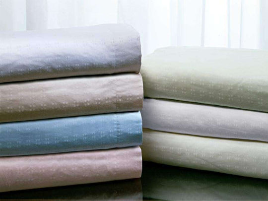 330 Thread Count Cotton Swiss Dot Duvet Cover Set